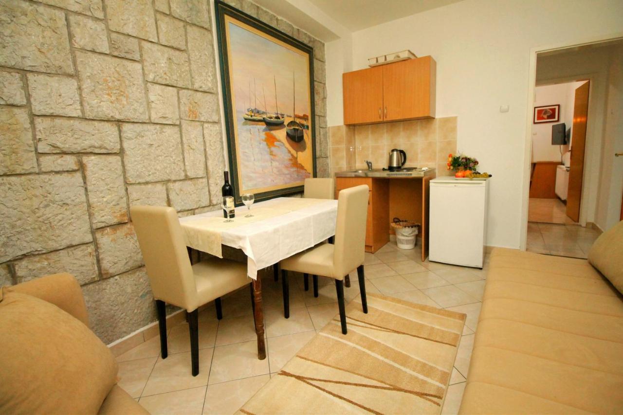 Apartments Mitrovici Milocer Sveti Stefan Ngoại thất bức ảnh
