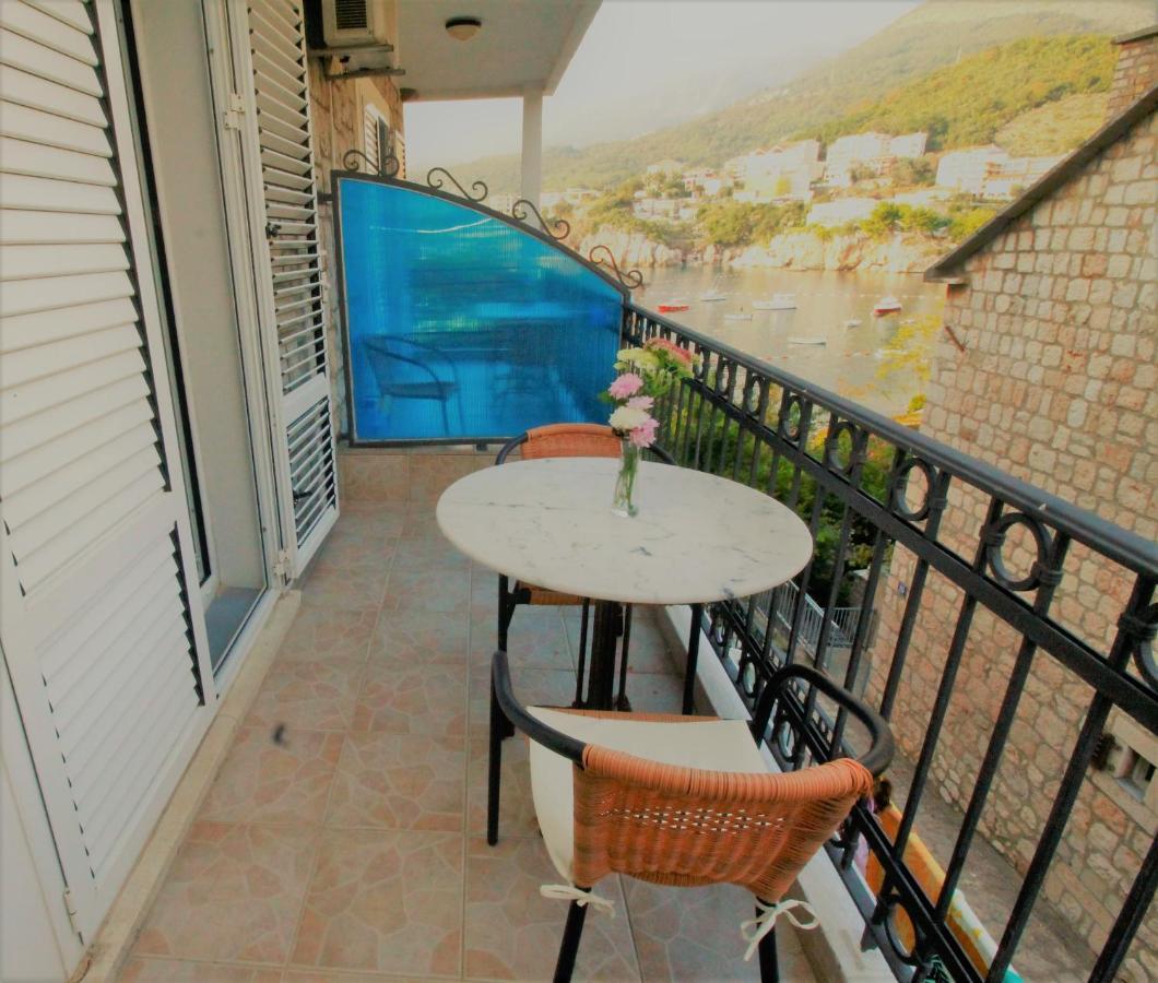 Apartments Mitrovici Milocer Sveti Stefan Ngoại thất bức ảnh