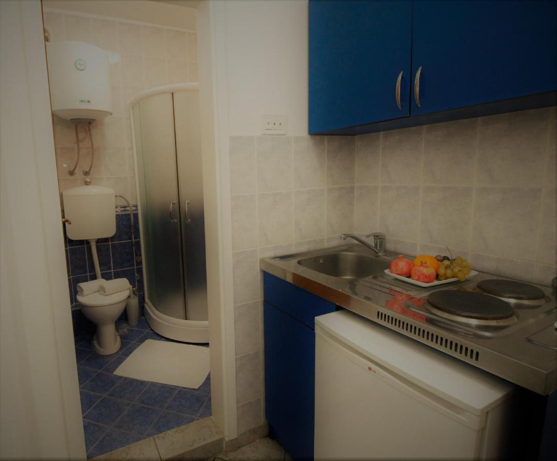 Apartments Mitrovici Milocer Sveti Stefan Ngoại thất bức ảnh