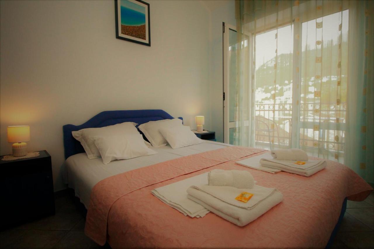 Apartments Mitrovici Milocer Sveti Stefan Ngoại thất bức ảnh