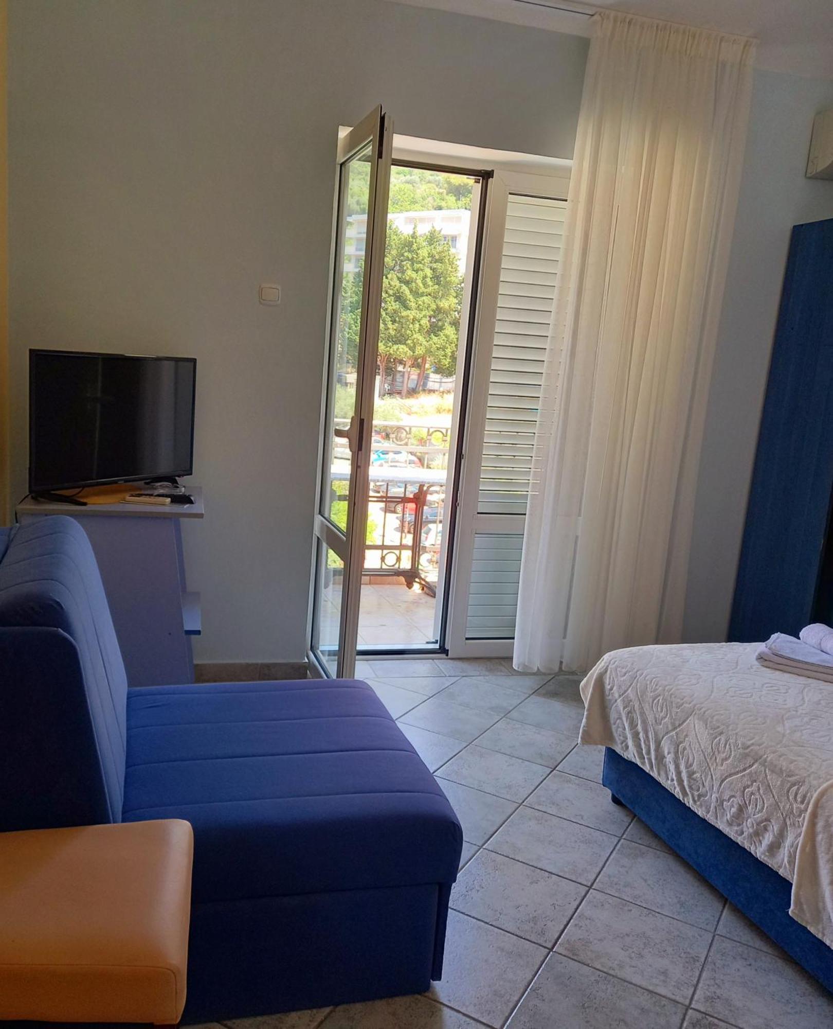Apartments Mitrovici Milocer Sveti Stefan Ngoại thất bức ảnh
