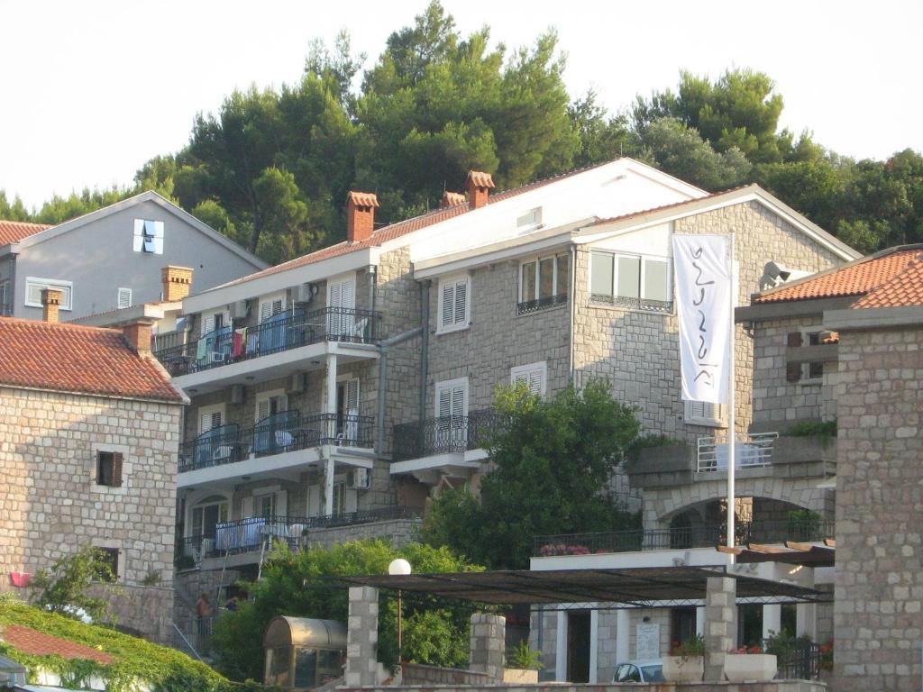 Apartments Mitrovici Milocer Sveti Stefan Ngoại thất bức ảnh